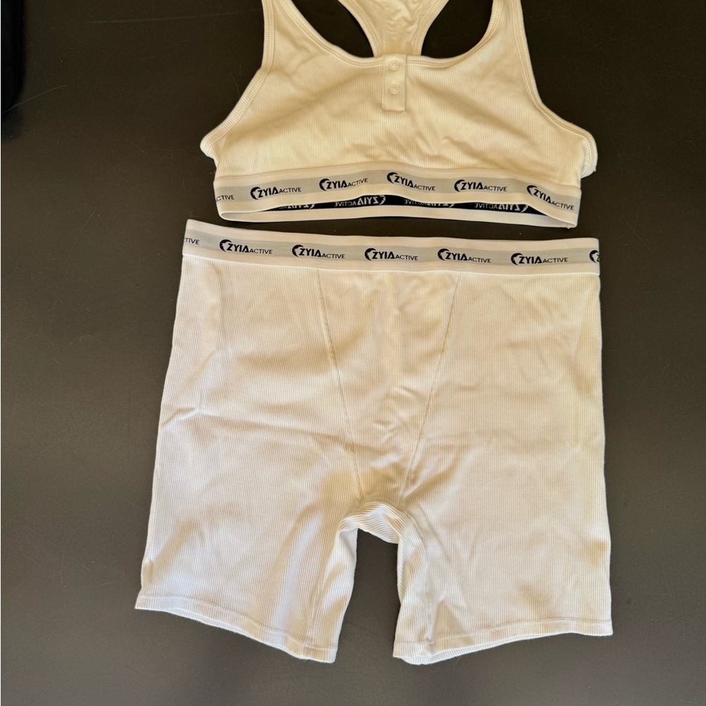 ZYIA white Activewear Set